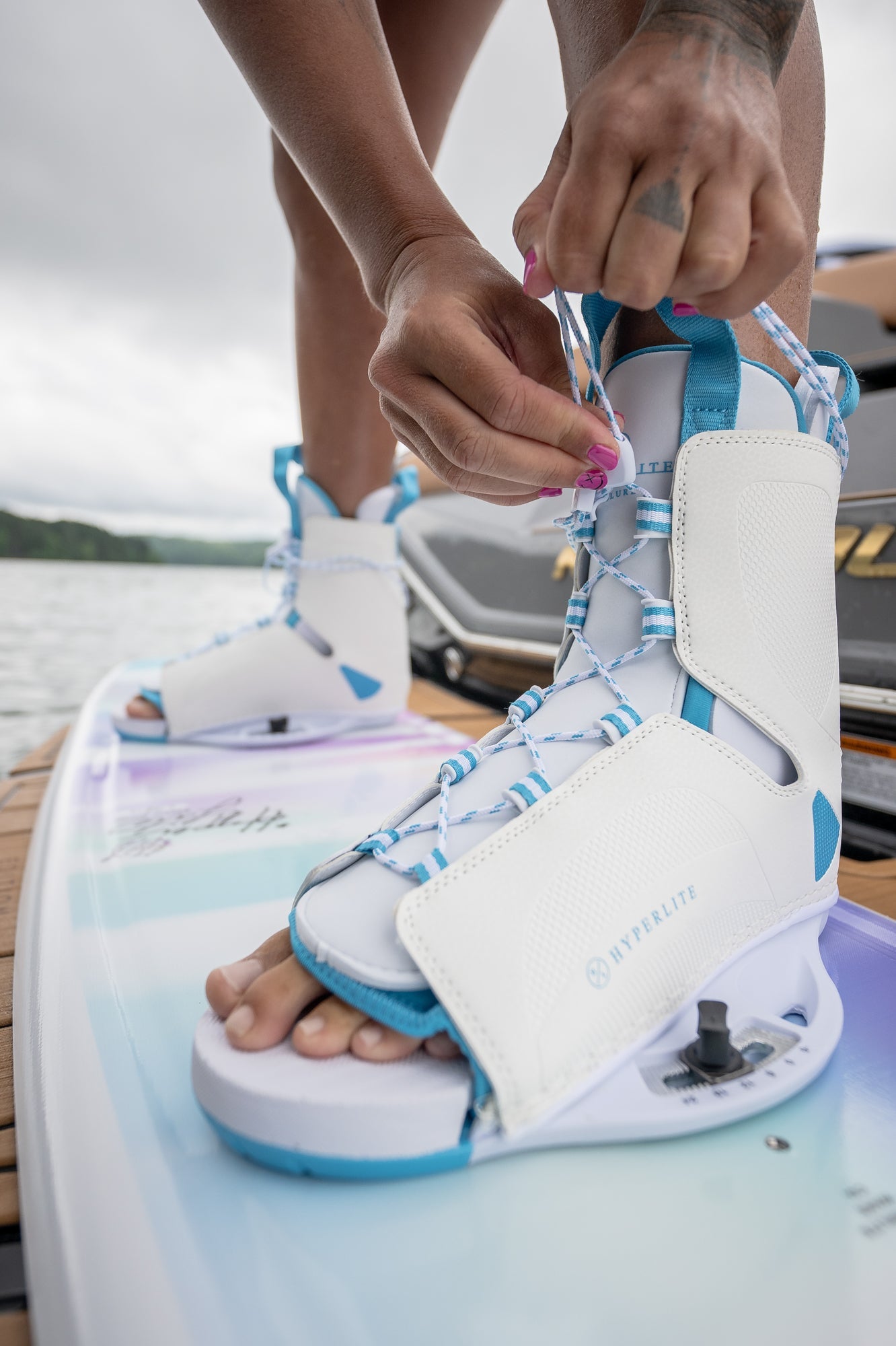 Kid’s wakeboard binding