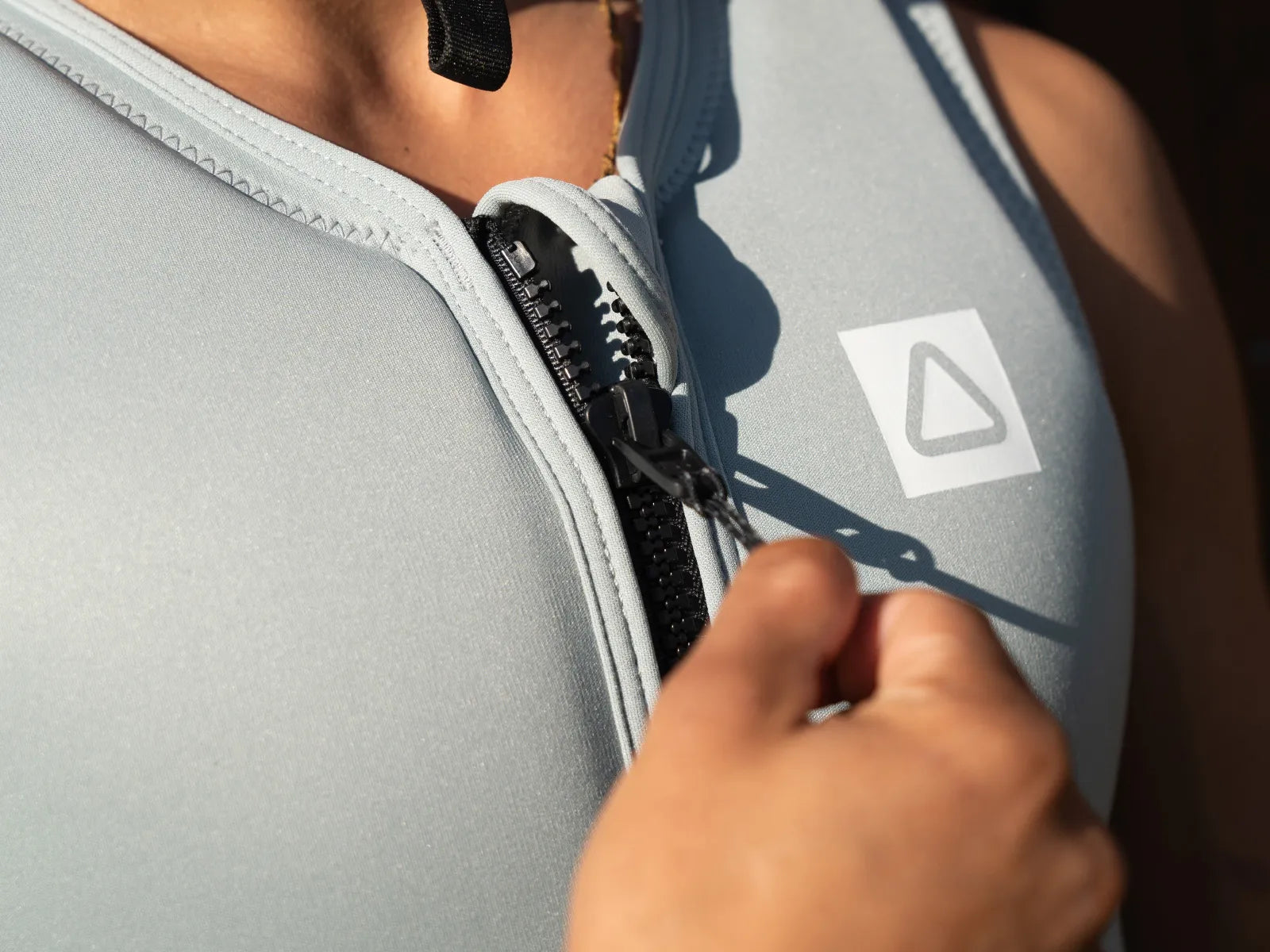 Follow Vest CORP - Grey/Green-4