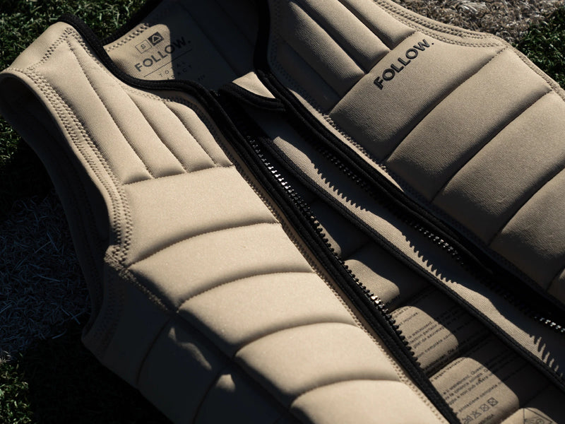 Style and comfort in the new Follow Total vest. Start your new water adventure with this impact vest from Weshbo!