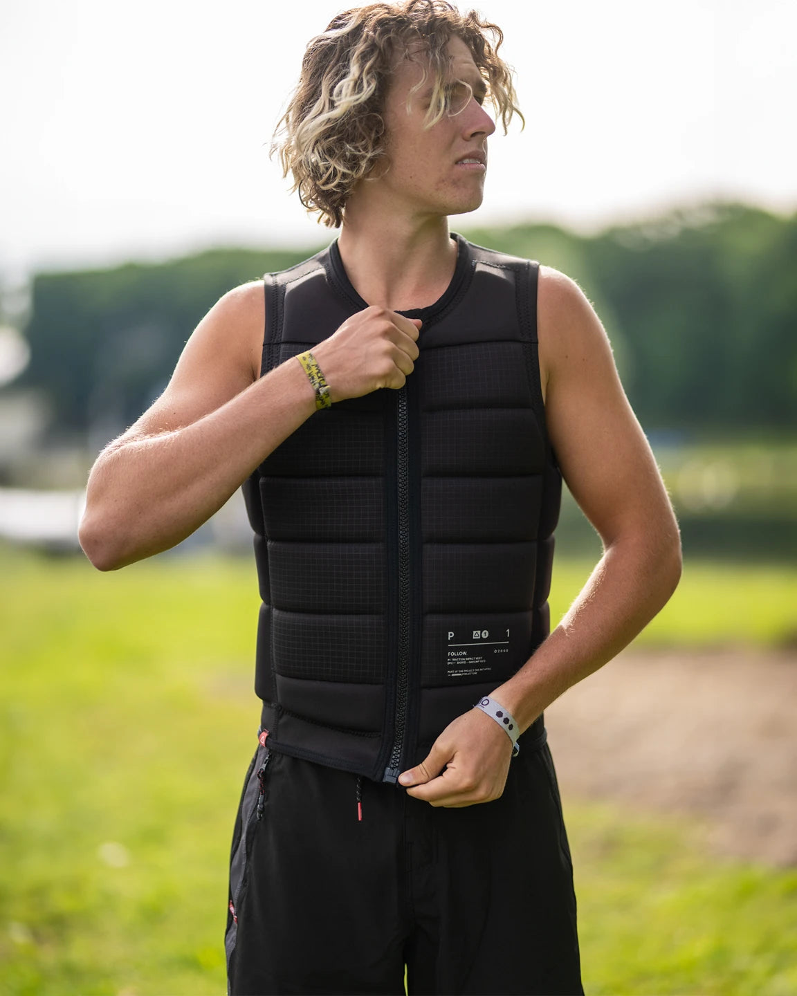 Follow Vest P1 Traction - Black-7