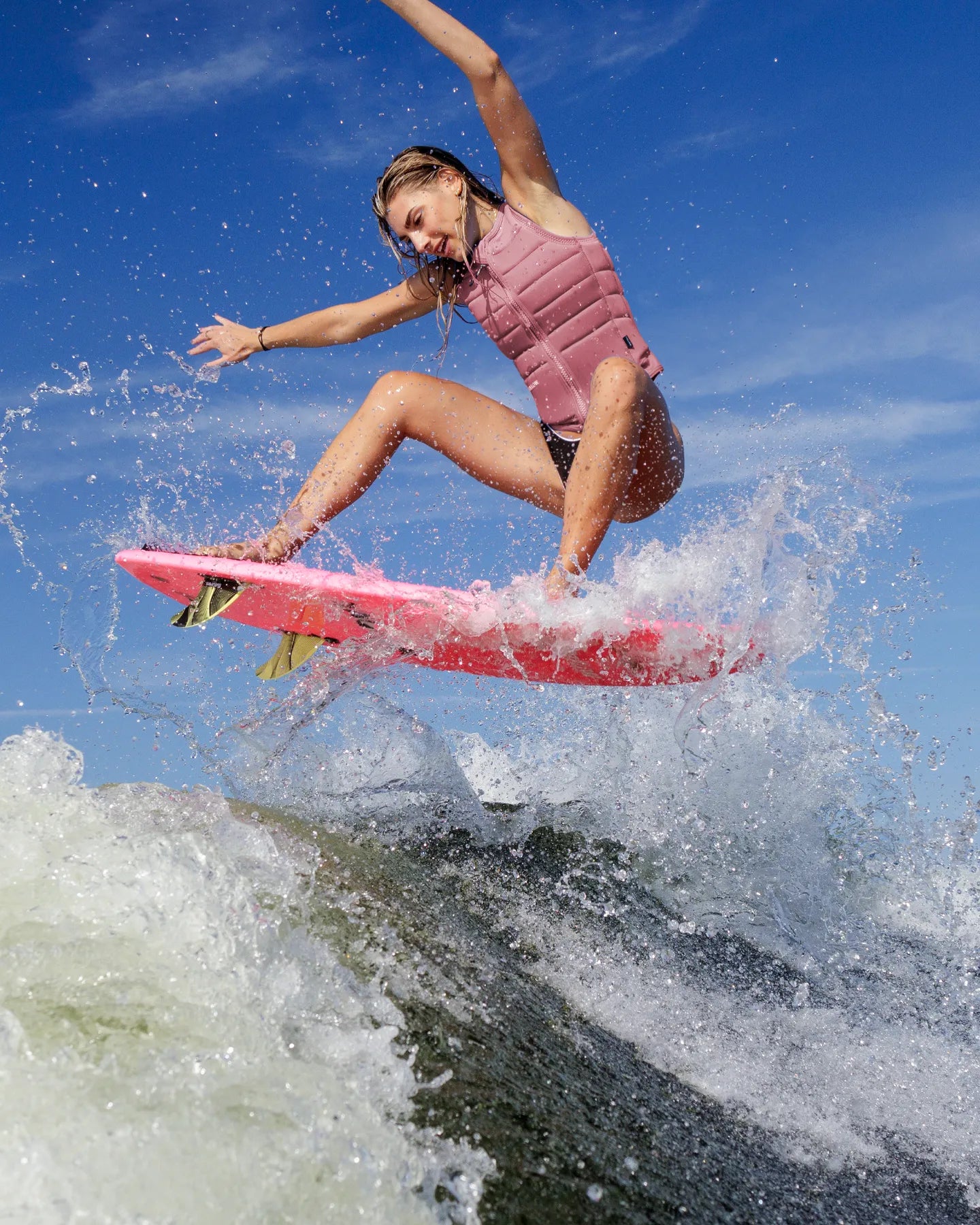 Follow Vest TOTAL Womens - Pink-5