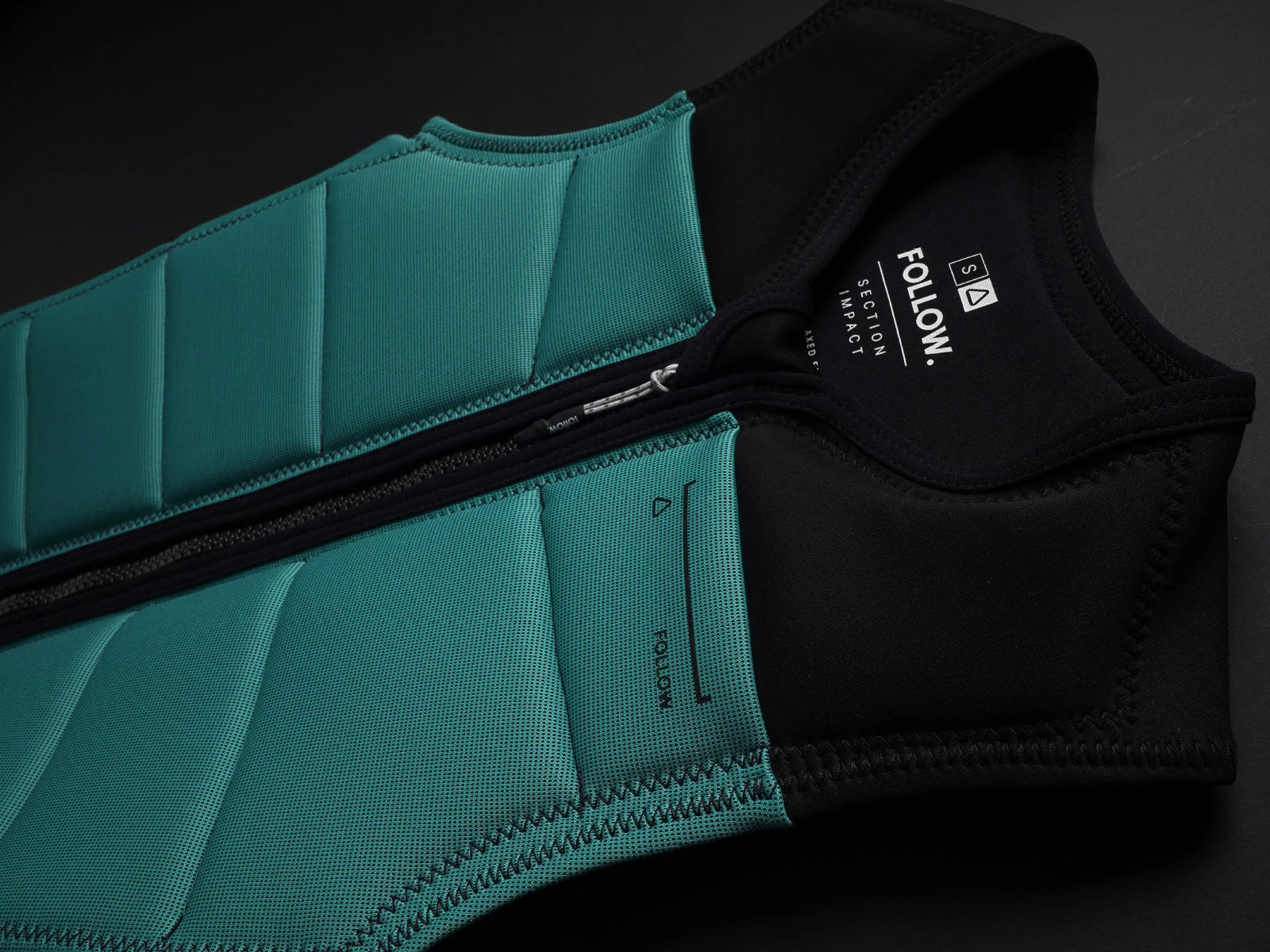 The Follow Section Life Vest is suitable for all type of bodies! Bring this vest for you next wakeboard or SUP trip!