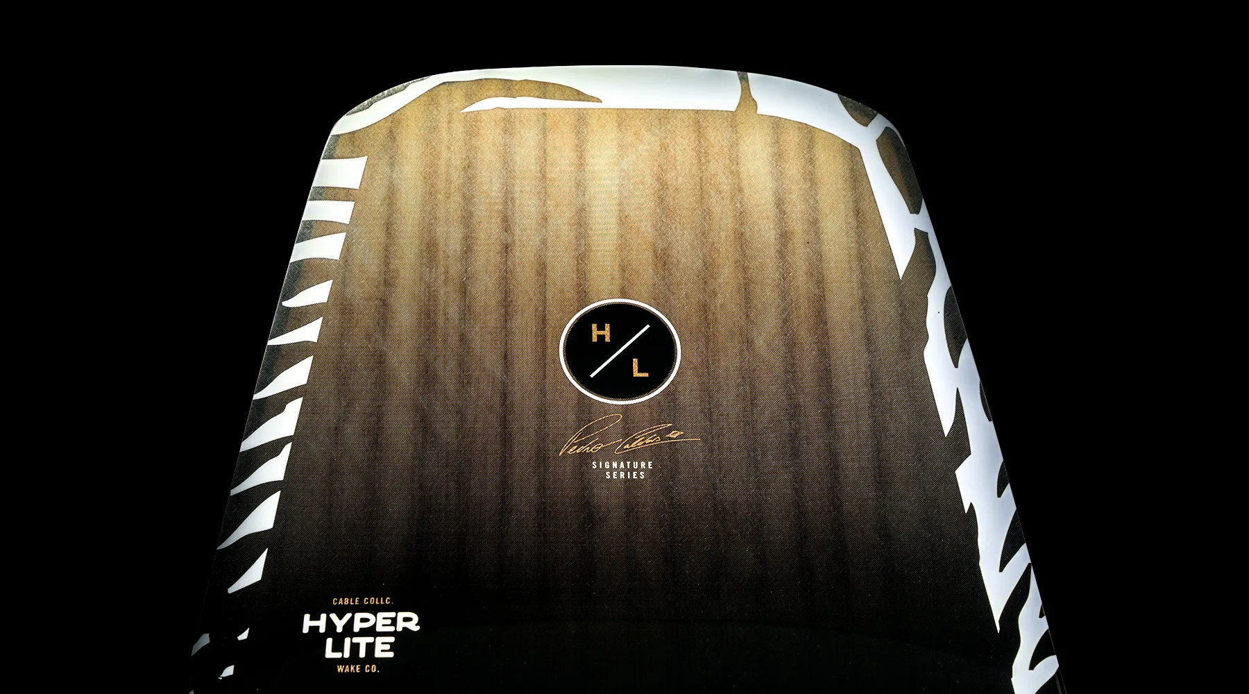 The Hyperlite Guara is your dream wakeboard! Insane graphics, solid shape and exceptional quality. Shop now at Weshbo!