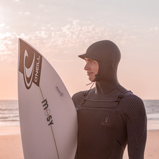 Durable O'Neill Mutant Legend 5/4mm Chest Zip W/ Hood Full Wetsuit for water sports